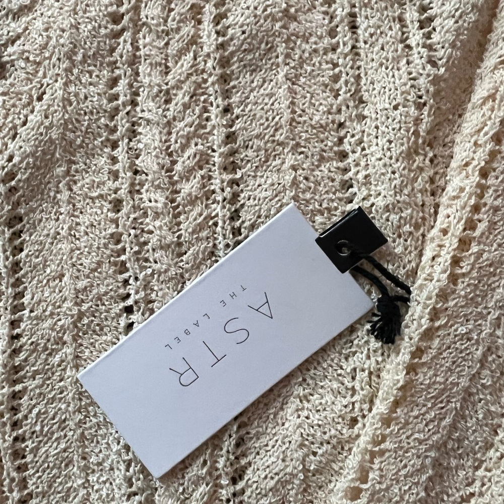 ❄️SOLD❄️ASTR the label Wrap Front Pointelle Sweater Sz. L Color: Cream - Picture 7 of 10